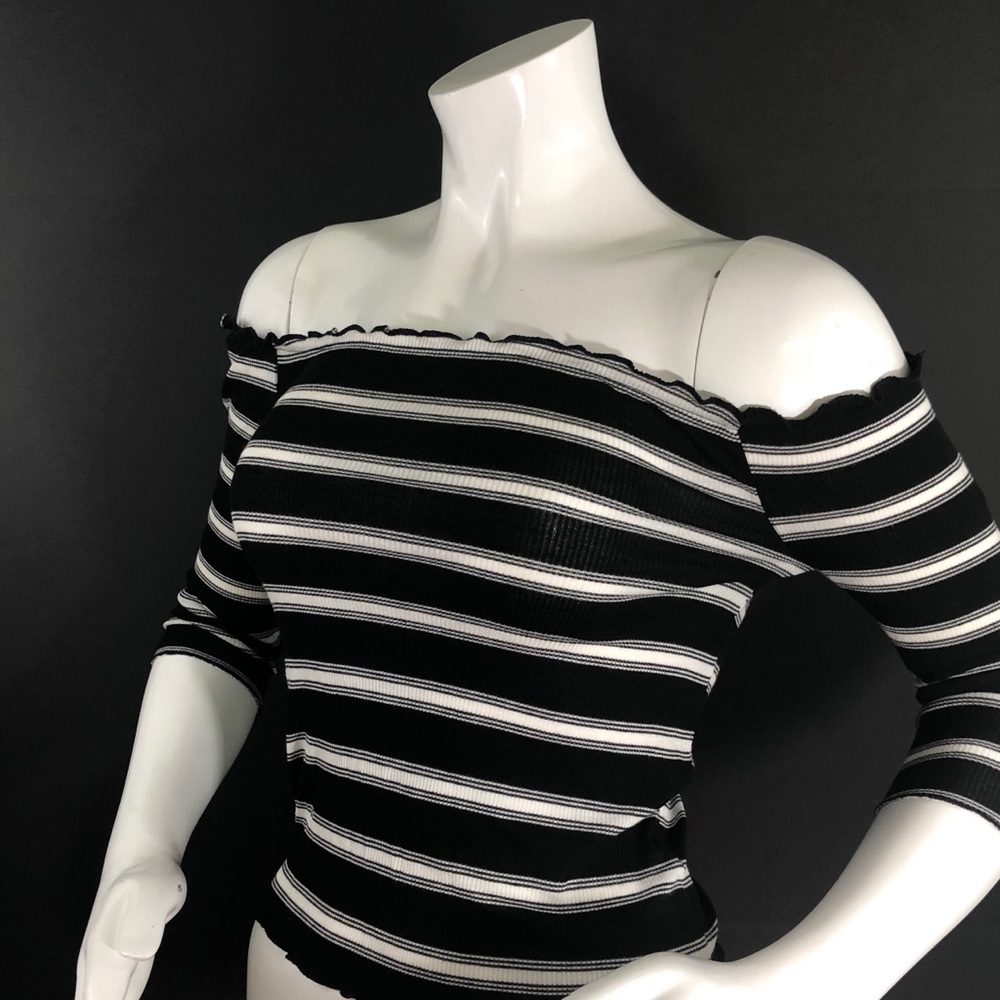 HIPPIE ROSE | Striped Off the Shoulder Top - Picture 2 of 3
